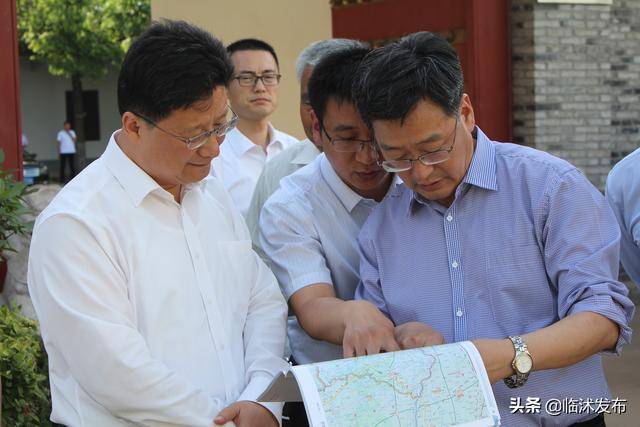 山东省档案馆馆长李世华来临沭县调研