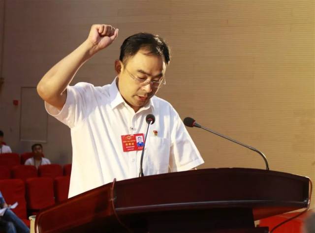 王建国指出,2018年,对内黄而言是极不平凡的一年.