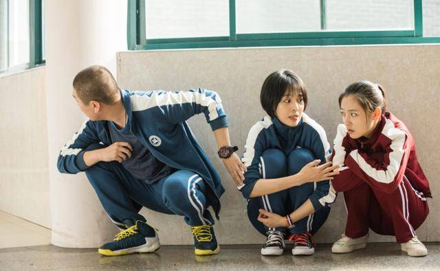 演吴倩搞怪闺蜜和赵志伟荧屏初吻甜到齁马栗其实是个宝藏女孩