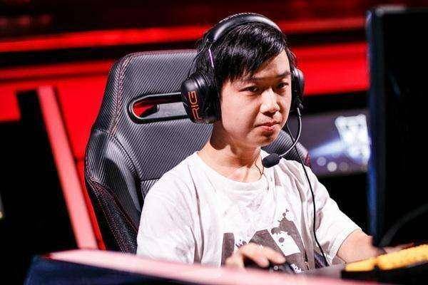 国服第一鳄鱼引发全民热议!PDD:神超在这个人