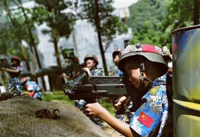 【薪火少年夏季军事挑战营】火爆招生~广东少