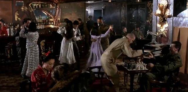 《铁血大动脉》:使命的压力比生离死别更让人