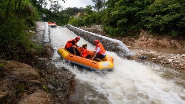 【儿童可参与的漂流】168元抢原价558元 罗田黄石河 亲子玻璃隧道漂流