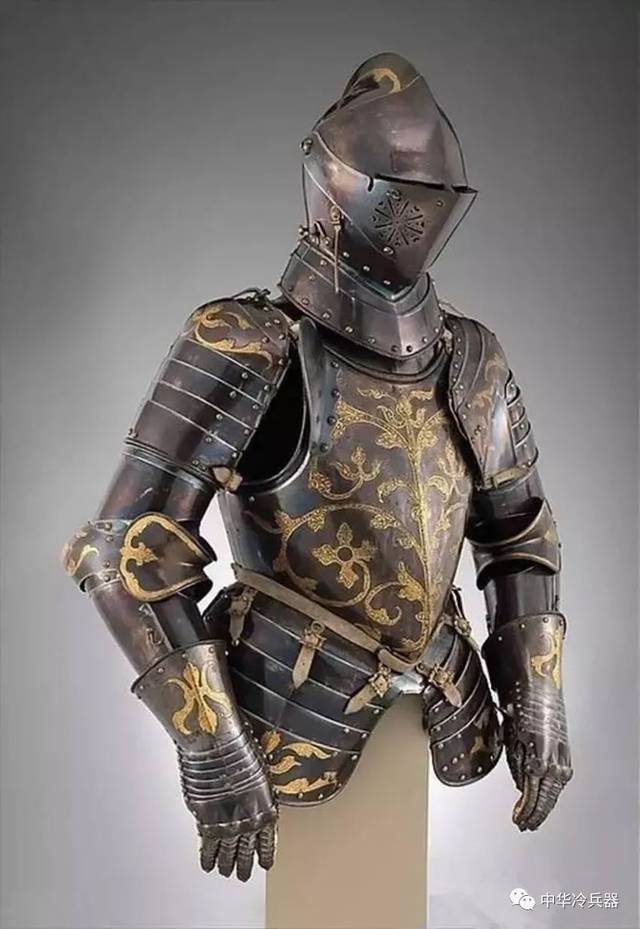 中世纪欧洲盔甲防御力有多强?性能出色的日本刀也甘拜下风