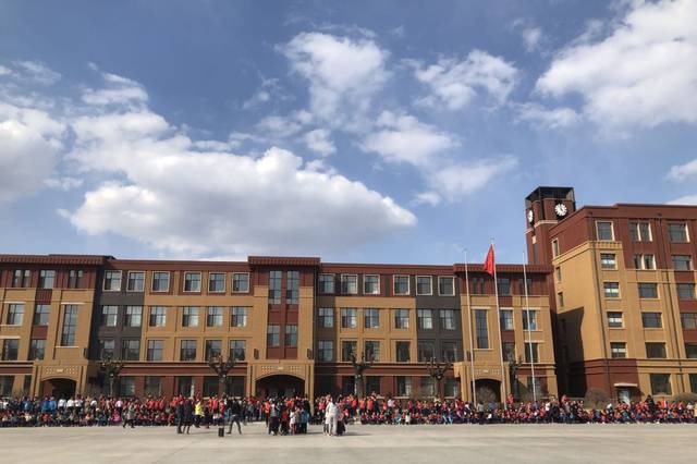 发令枪响--亚桥小学春季体育系列赛鸣枪