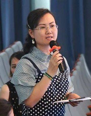 艺术学校特级教师邹黎明讲话