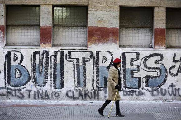 阿根廷:一个富裕而自豪的国家如何走向破产? 