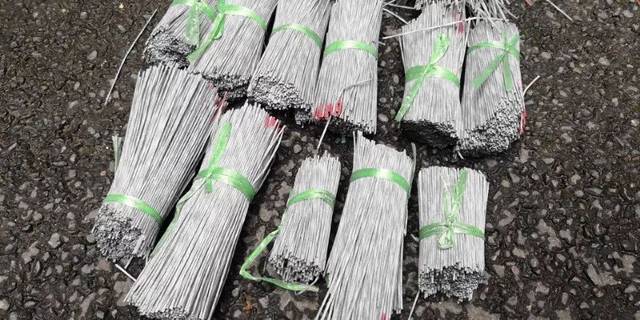 土炮92件 引线16捆 九支一男子非法制造烟花爆竹被刑拘