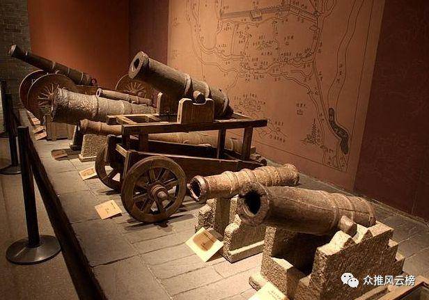 古代从投石机开始,就有类似大炮的这种远距离杀器,而我国宋朝隆兴元年