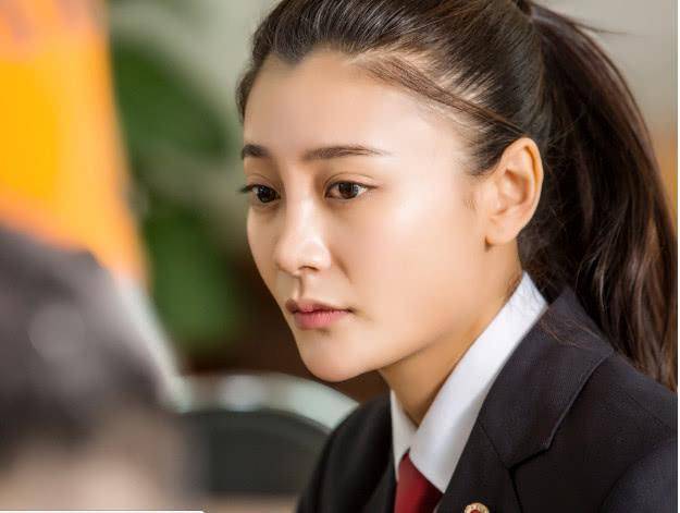 她是《人民的名义》中的林华华,仅嫁给曹云金一年,就瘦到不敢认_手机