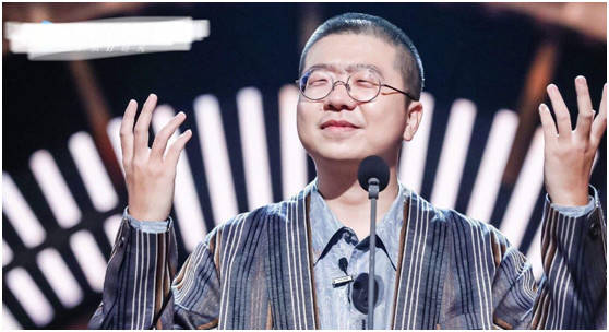 吴昕搭档于谦李诞做脱口秀,被网友喷尴尬,其实