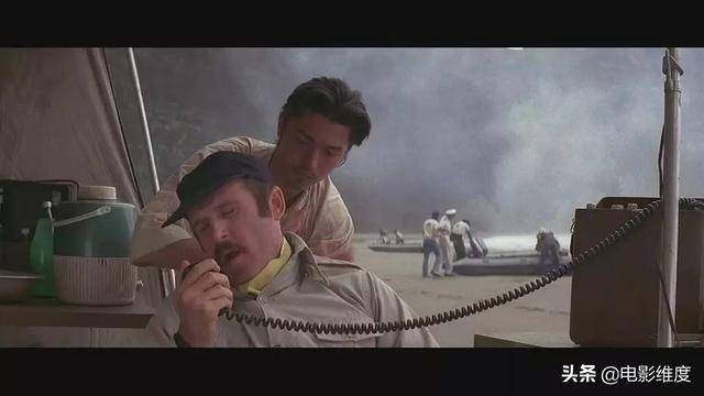 67岁美男子尊龙:孤儿出身,成名于好莱坞,感情不