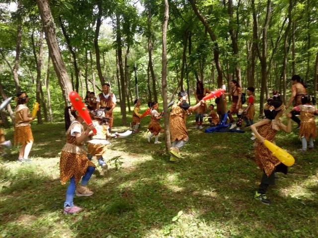 毕业季活动推荐2天1夜走进印第安原始野人部落扎稻草人烤土豆大锅饭