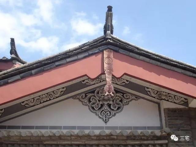 百科悬鱼古代建筑中的一种装饰性屋顶构件