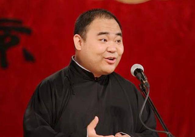 德云社侯震与爸爸一起过父亲节,难道其父侯耀