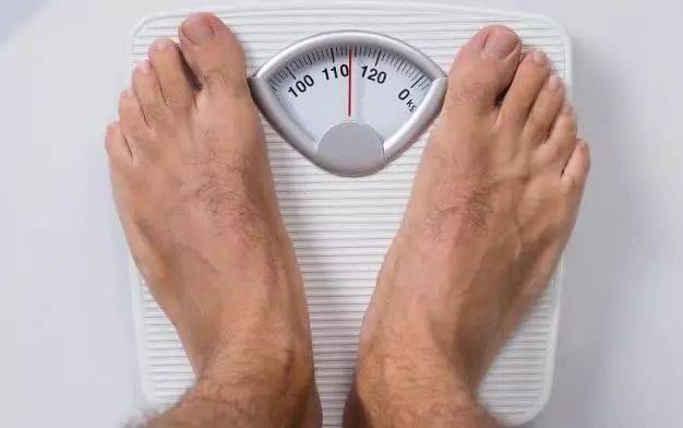 男性170cm以上标准体重对照表，自测一下，若你达标无需减肥_手机搜狐网
