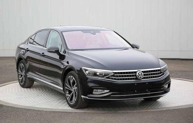 首台2020款大众迈腾到店实拍,配2.