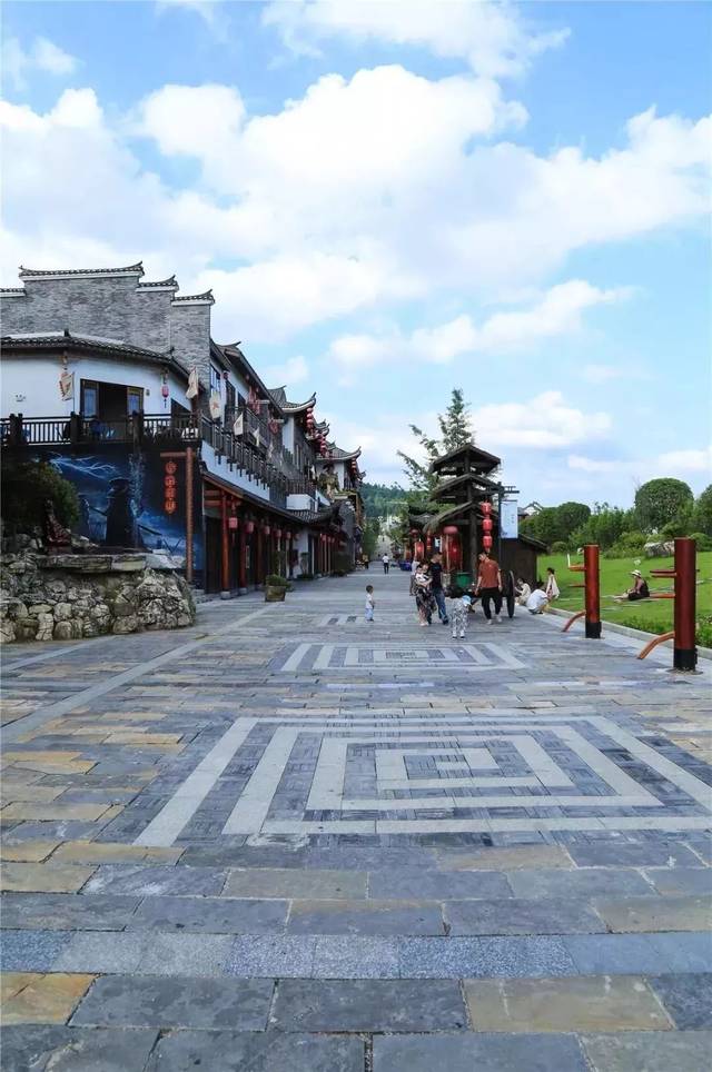 贵阳周边新冒出的武侠小镇,半小时直达最适合周末出游!