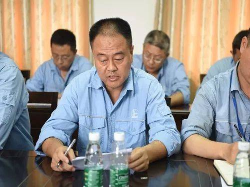 江汉油田分公司副总经理徐义卫参加江汉盐化工安全"大反思,大讨论"