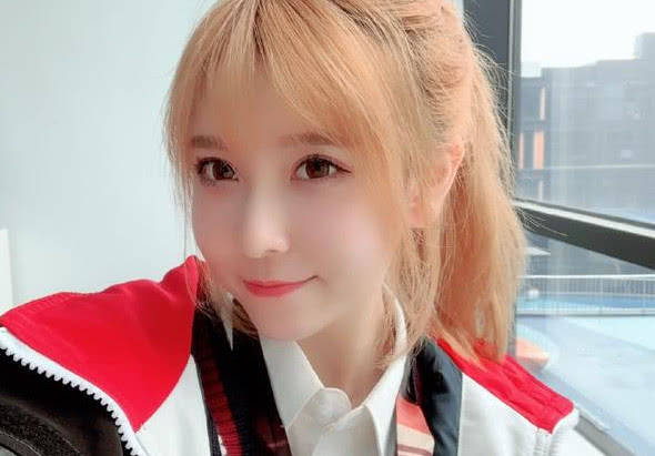 lol史上最严惩罚,康帝打假赛事件,主持人菠菜受惩罚最委屈?