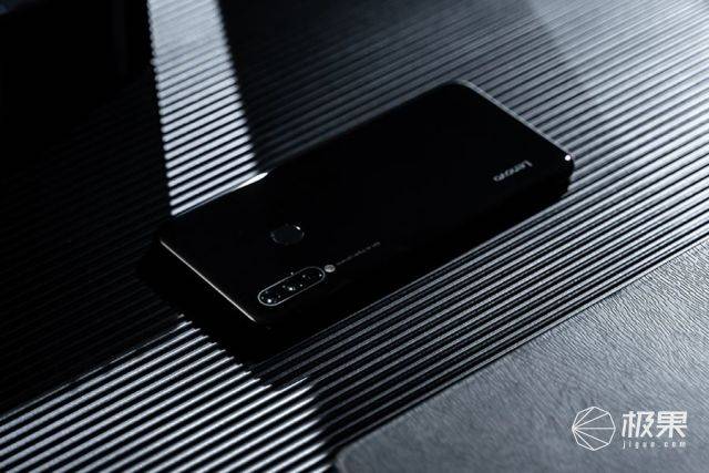 黑暗使者 | 联想 z6 青春版,千元搅局者表现如何?
