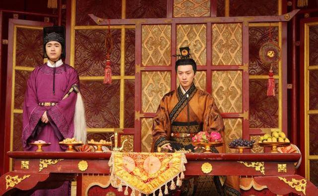 史上最荒唐的北齐王朝,皇帝逼奸皇嫂,皇后以青