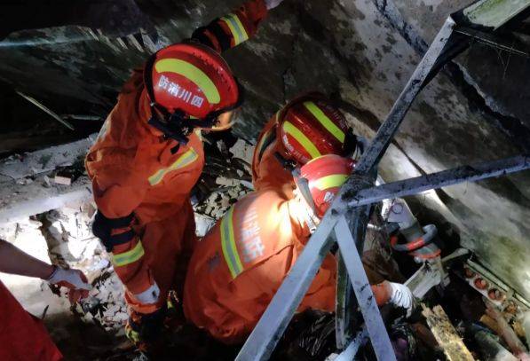 四川宜賓突發6.0地震!眉山消防已加入救援行動!