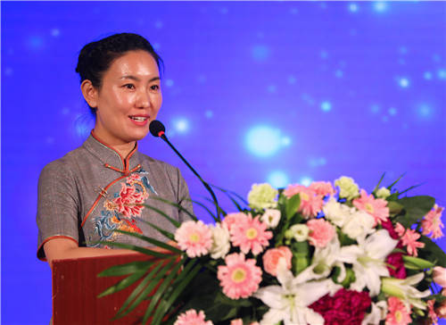 山东省慈孝基金会理事长万春玲