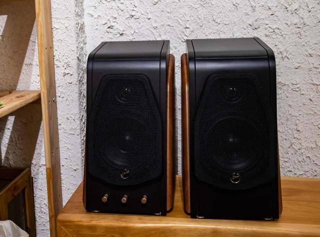 20年后的复刻依旧动人心弦,惠威m200音箱体验