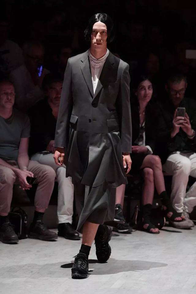 川久保玲Comme des Garçons Homme Plus 2020春夏男装系列！_搜狐网