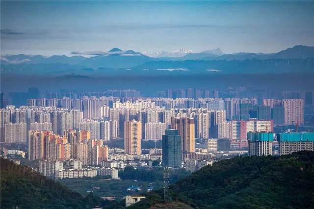 分享丨来龙泉山上,带你360°看成都全景