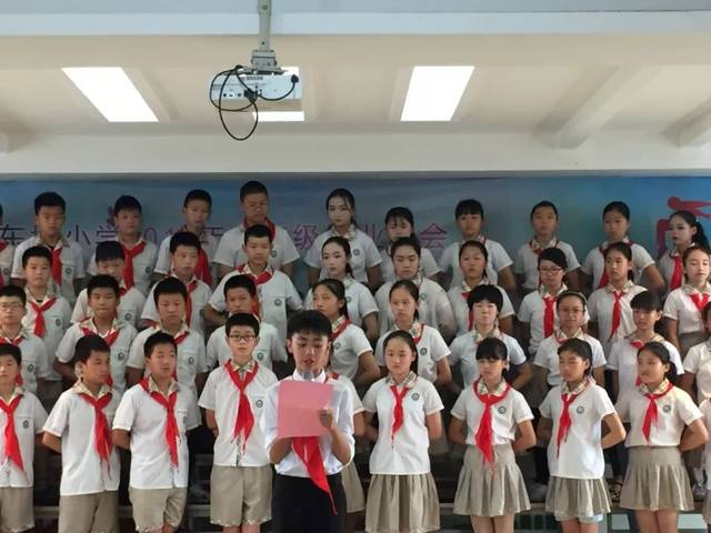 手挽手欢歌在六月---黄冈市东坡小学让梦想起