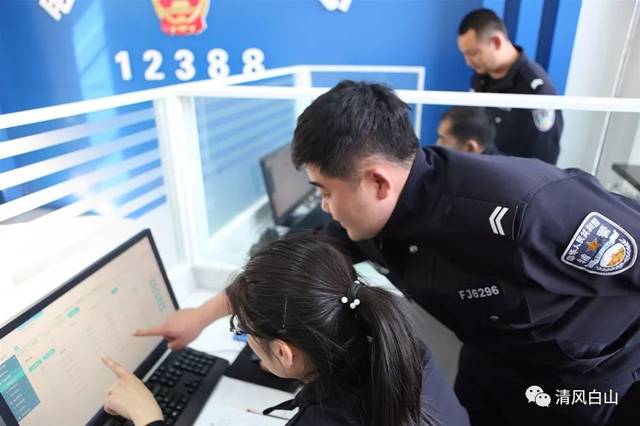 12388举报电话:架起连线群众的空中桥梁