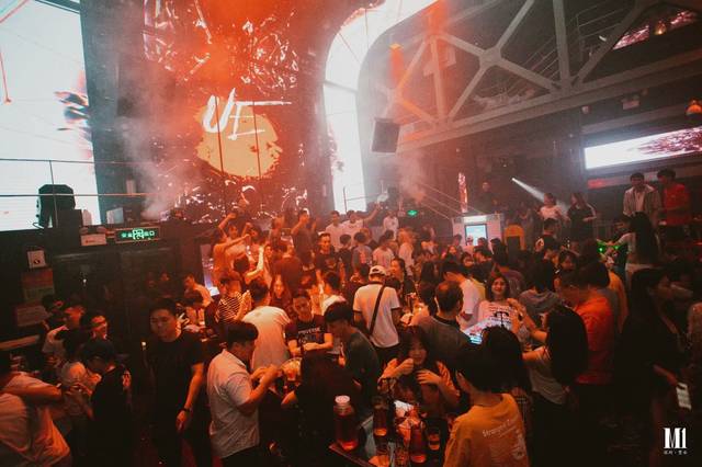 到深圳,值得一去的宝安m1酒吧,感受酒吧文化先锋音乐文化!