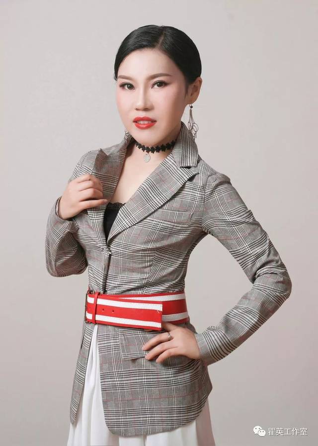 明星影像超燃海量美图带你看歌手瞿英最美的样子