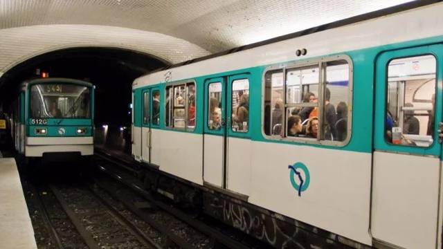 巴黎地铁3号线图片