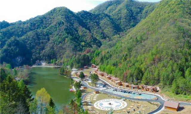 首届湖北避暑旅游目的地推介神农架巴桃园景区