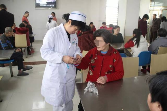 现代生活的美容秘籍：灌云面部护理引领新潮流