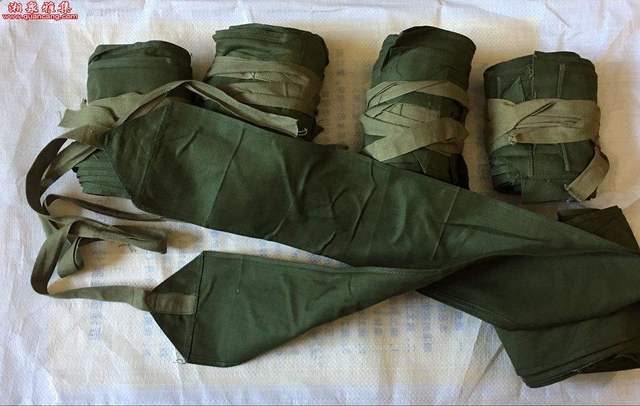 而且不仅红军,八路军,新四军指战员,就连国民党兵和日本兵都打着绑腿