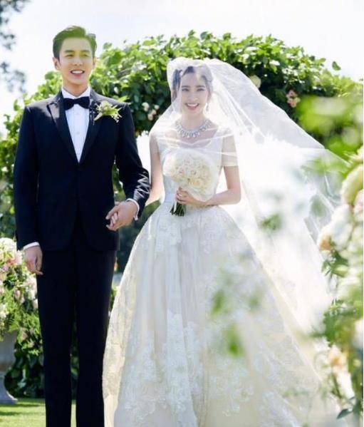 唐艺昕张若昀结婚现场曝光,3位伴娘美艳无双,