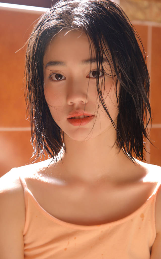 清凉吊带美女高挑性感写真 第一辑