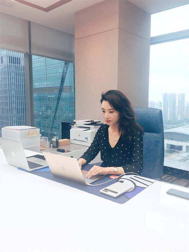 她成功投资鼎晖基金远程股份于资本寒冬中强势创业易悦人物访谈钟靓