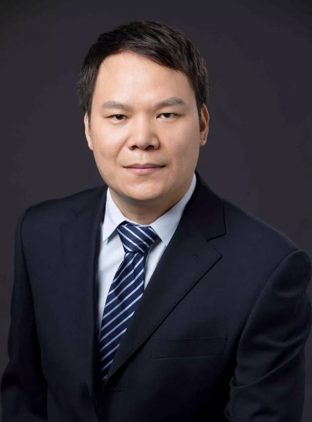 人才王鹏荣获"科学中国人(2018)年度人物特别奖——杰出青年科学家奖"