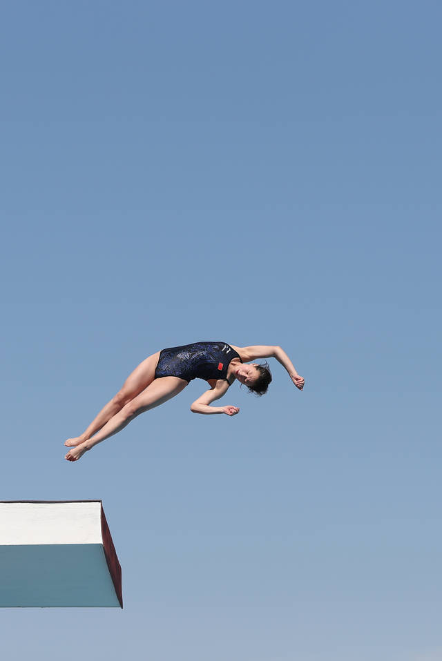 奥运女子10米跳台决赛图片