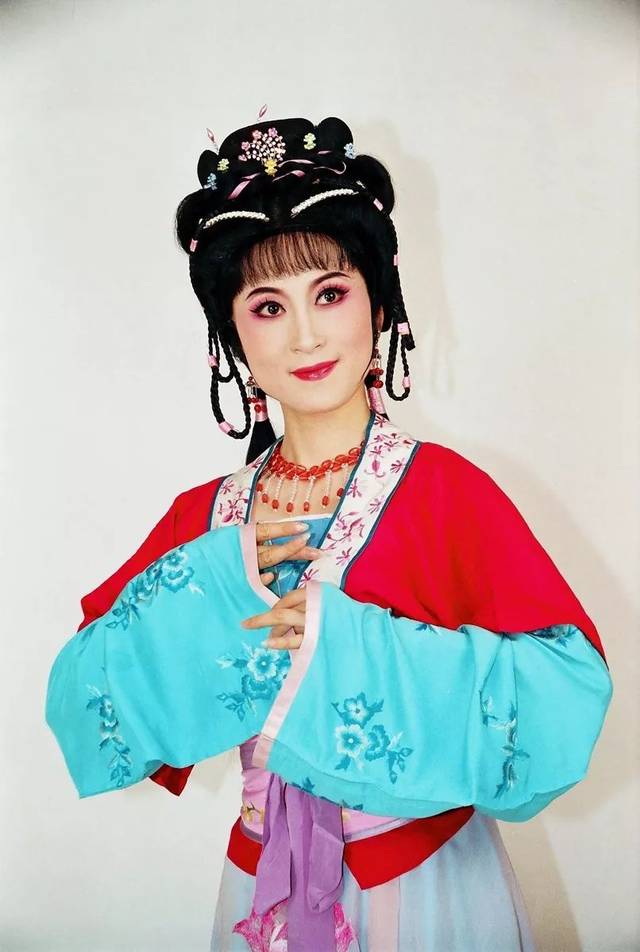 锡剧名家季春艳谈爱人周东亮:他对我批评居多(视频)