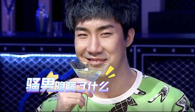 2位美女主播为骚男争风吃醋?骚男却难以抉择