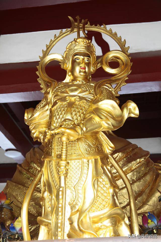 恭迎韦驮菩萨圣诞瞻礼韦驮菩萨圣像祈愿恶缘消除好运常相伴