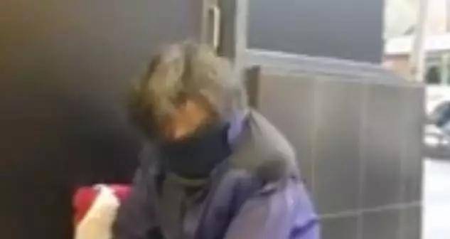刚刚!大批澳洲警察出动,多名中国大妈街头被抓
