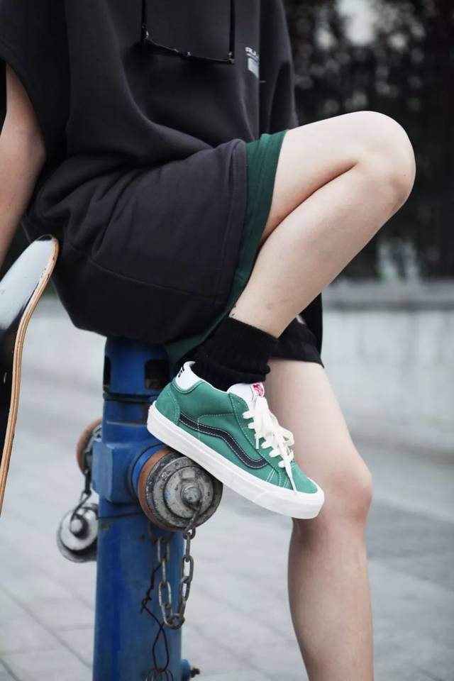 帅哥哥,小改改上身示范,vans vault 夏季新品怎么穿才帅!