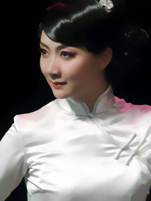 导演作品有昆剧《妙医》,《杀狗记》;评剧《雁南飞》;上党梆子《苦果